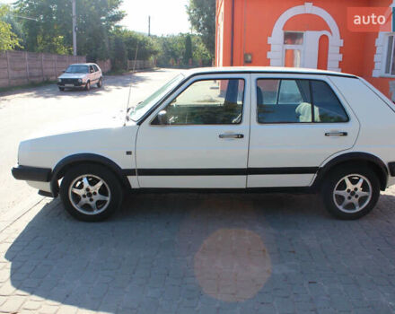 Белый Фольксваген Гольф, объемом двигателя 1.6 л и пробегом 333 тыс. км за 2500 $, фото 29 на Automoto.ua