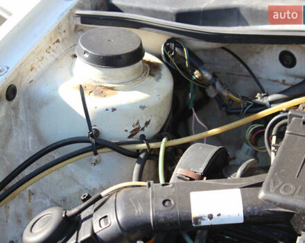 Белый Фольксваген Гольф, объемом двигателя 1.6 л и пробегом 333 тыс. км за 2500 $, фото 39 на Automoto.ua