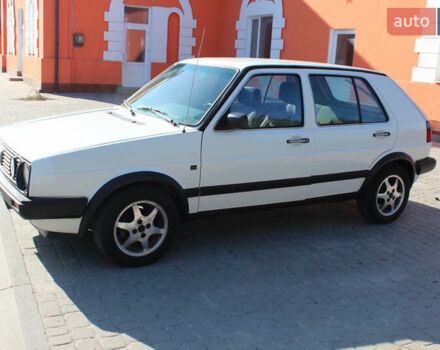 Белый Фольксваген Гольф, объемом двигателя 1.6 л и пробегом 333 тыс. км за 2500 $, фото 17 на Automoto.ua