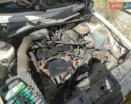 Фольксваген Гольф 1989 в Киеве на Automoto.ua Белый Фольксваген Гольф, объемом двигателя 1.78 л и пробегом 150 тыс. км за 700 $, фото 9 на Automoto.ua