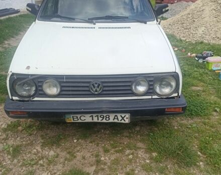 Білий Фольксваген Гольф, об'ємом двигуна 1.8 л та пробігом 999 тис. км за 700 $, фото 1 на Automoto.ua