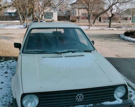 Белый Фольксваген Гольф, объемом двигателя 1.3 л и пробегом 400 тыс. км за 826 $, фото 5 на Automoto.ua