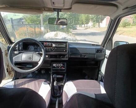 Білий Фольксваген Гольф, об'ємом двигуна 1.6 л та пробігом 351 тис. км за 1400 $, фото 14 на Automoto.ua