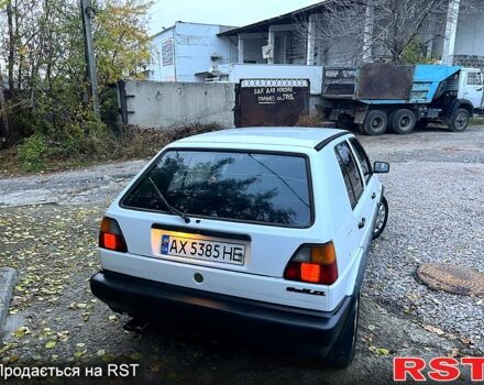 Белый Фольксваген Гольф, объемом двигателя 1.6 л и пробегом 300 тыс. км за 1050 $, фото 5 на Automoto.ua