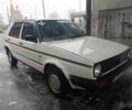 Белый Фольксваген Гольф, объемом двигателя 1.6 л и пробегом 965 тыс. км за 850 $, фото 1 на Automoto.ua