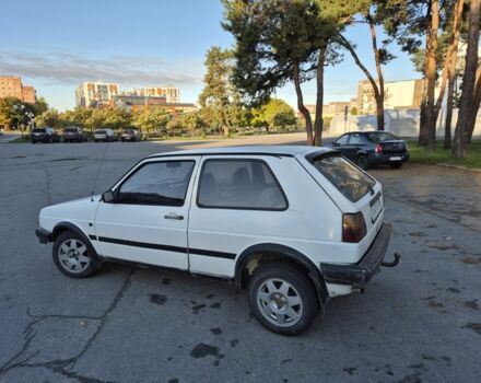 Белый Фольксваген Гольф, объемом двигателя 1.6 л и пробегом 385 тыс. км за 1250 $, фото 3 на Automoto.ua