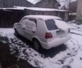 Белый Фольксваген Гольф, объемом двигателя 1.3 л и пробегом 170 тыс. км за 750 $, фото 1 на Automoto.ua