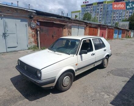 Белый Фольксваген Гольф, объемом двигателя 1.3 л и пробегом 237 тыс. км за 2000 $, фото 2 на Automoto.ua