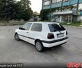 Белый Фольксваген Гольф, объемом двигателя 1.4 л и пробегом 250 тыс. км за 2000 $, фото 2 на Automoto.ua