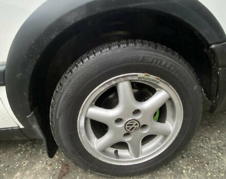 Белый Фольксваген Гольф, объемом двигателя 1.78 л и пробегом 160 тыс. км за 2100 $, фото 4 на Automoto.ua