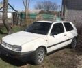 Белый Фольксваген Гольф, объемом двигателя 1.8 л и пробегом 200 тыс. км за 1100 $, фото 2 на Automoto.ua