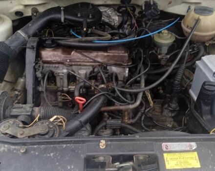 Белый Фольксваген Гольф, объемом двигателя 1.8 л и пробегом 200 тыс. км за 1250 $, фото 5 на Automoto.ua