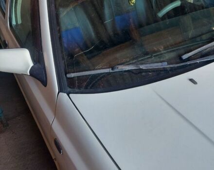 Белый Фольксваген Гольф, объемом двигателя 1.8 л и пробегом 211 тыс. км за 839 $, фото 2 на Automoto.ua