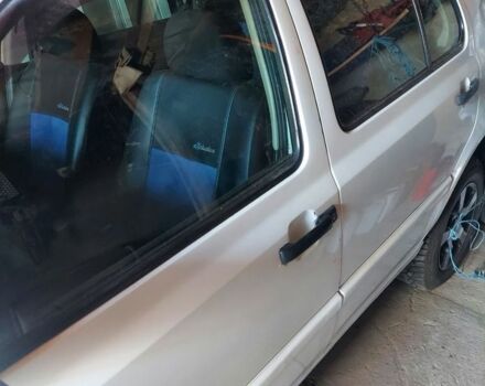 Белый Фольксваген Гольф, объемом двигателя 1.8 л и пробегом 211 тыс. км за 839 $, фото 3 на Automoto.ua