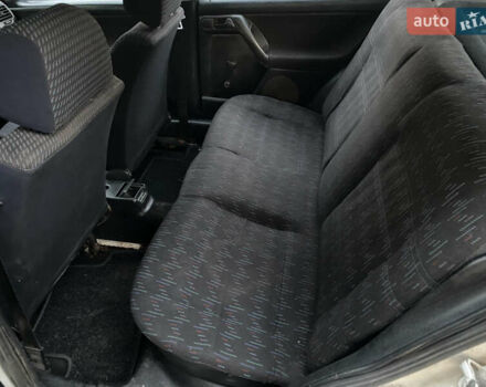 Белый Фольксваген Гольф, объемом двигателя 1.39 л и пробегом 200 тыс. км за 1350 $, фото 15 на Automoto.ua