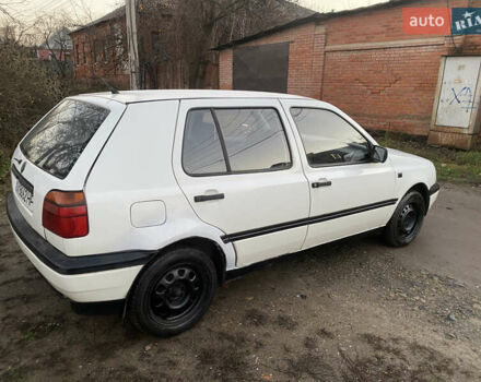 Белый Фольксваген Гольф, объемом двигателя 1.39 л и пробегом 200 тыс. км за 1350 $, фото 10 на Automoto.ua