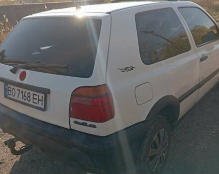 Білий Фольксваген Гольф, об'ємом двигуна 1.39 л та пробігом 93 тис. км за 2000 $, фото 4 на Automoto.ua