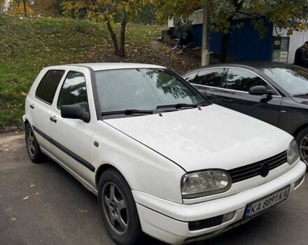 Белый Фольксваген Гольф, объемом двигателя 1.98 л и пробегом 400 тыс. км за 2600 $, фото 4 на Automoto.ua