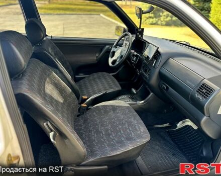 Білий Фольксваген Гольф, об'ємом двигуна 1.8 л та пробігом 216 тис. км за 3399 $, фото 10 на Automoto.ua