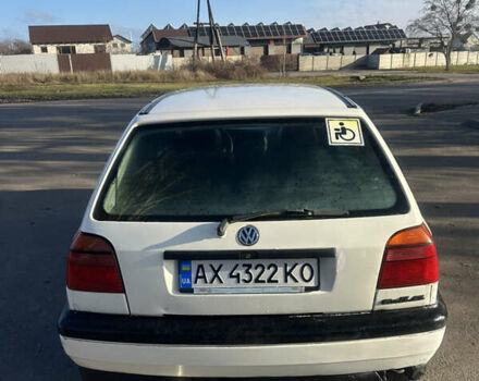 Білий Фольксваген Гольф, об'ємом двигуна 1.39 л та пробігом 280 тис. км за 1800 $, фото 2 на Automoto.ua