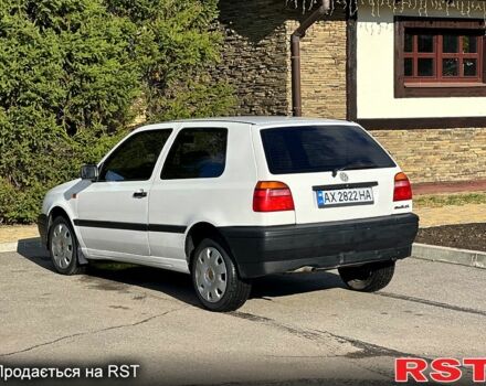 Білий Фольксваген Гольф, об'ємом двигуна 1.8 л та пробігом 216 тис. км за 3399 $, фото 6 на Automoto.ua