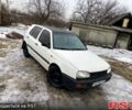 Белый Фольксваген Гольф, объемом двигателя 1.6 л и пробегом 200 тыс. км за 1600 $, фото 1 на Automoto.ua