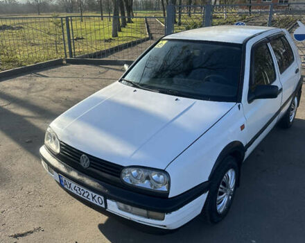 Білий Фольксваген Гольф, об'ємом двигуна 1.39 л та пробігом 280 тис. км за 1800 $, фото 1 на Automoto.ua