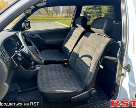 Білий Фольксваген Гольф, об'ємом двигуна 1.8 л та пробігом 216 тис. км за 3399 $, фото 8 на Automoto.ua