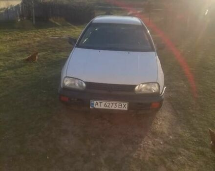 Белый Фольксваген Гольф, объемом двигателя 1.4 л и пробегом 268 тыс. км за 2000 $, фото 3 на Automoto.ua