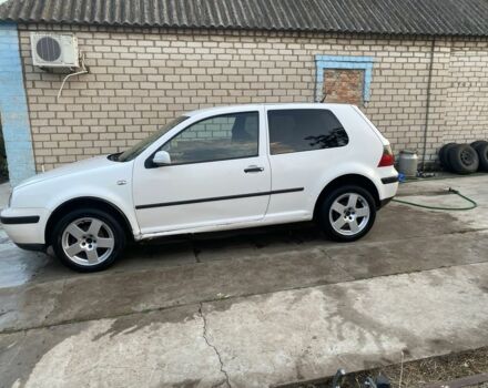 Білий Фольксваген Гольф, об'ємом двигуна 1.4 л та пробігом 326 тис. км за 3100 $, фото 3 на Automoto.ua