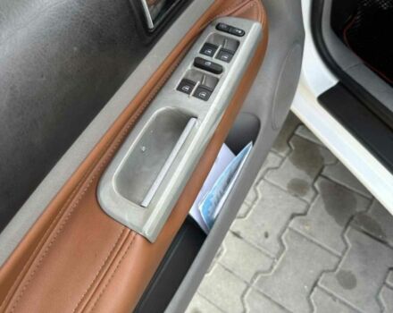 Белый Фольксваген Гольф, объемом двигателя 1.4 л и пробегом 263 тыс. км за 3700 $, фото 9 на Automoto.ua