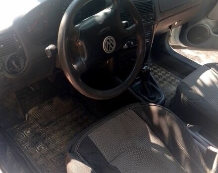 Білий Фольксваген Гольф, об'ємом двигуна 1.9 л та пробігом 300 тис. км за 3000 $, фото 1 на Automoto.ua