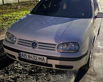 Белый Фольксваген Гольф, объемом двигателя 1.39 л и пробегом 416 тыс. км за 3800 $, фото 2 на Automoto.ua