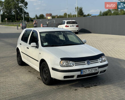 Белый Фольксваген Гольф, объемом двигателя 1.39 л и пробегом 400 тыс. км за 2500 $, фото 4 на Automoto.ua