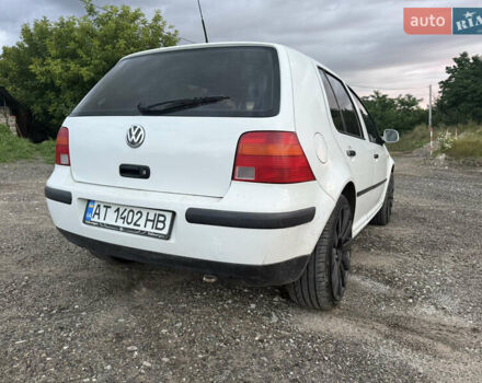 Белый Фольксваген Гольф, объемом двигателя 1.6 л и пробегом 263 тыс. км за 3000 $, фото 7 на Automoto.ua