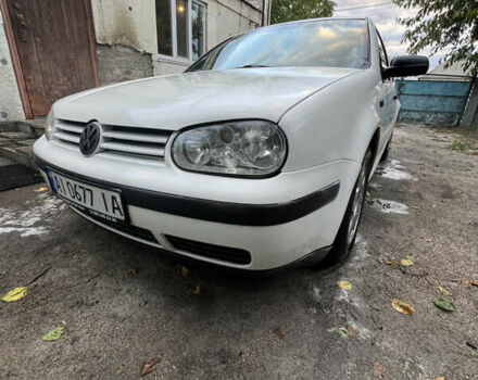 Фольксваген Гольф 1998 в Петропавловке на Automoto.ua Белый Фольксваген Гольф, объемом двигателя 1.59 л и пробегом 300 тыс. км за 4500 $, фото 3 на Automoto.ua