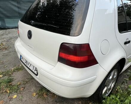 Белый Фольксваген Гольф, объемом двигателя 1.6 л и пробегом 301 тыс. км за 3500 $, фото 15 на Automoto.ua