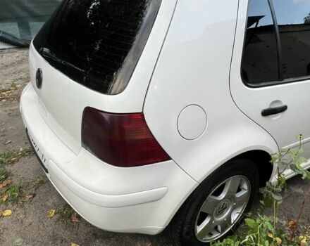 Белый Фольксваген Гольф, объемом двигателя 1.6 л и пробегом 301 тыс. км за 3500 $, фото 18 на Automoto.ua