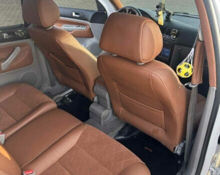 Белый Фольксваген Гольф, объемом двигателя 1.4 л и пробегом 263 тыс. км за 3700 $, фото 5 на Automoto.ua