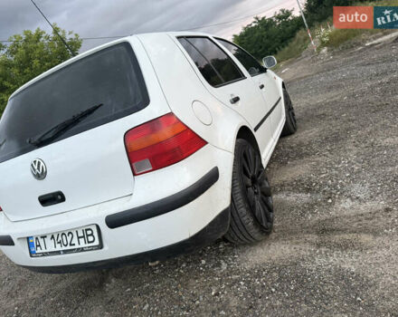 Белый Фольксваген Гольф, объемом двигателя 1.6 л и пробегом 263 тыс. км за 3000 $, фото 10 на Automoto.ua