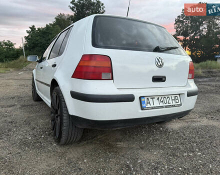 Белый Фольксваген Гольф, объемом двигателя 1.6 л и пробегом 263 тыс. км за 3000 $, фото 8 на Automoto.ua