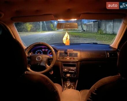 Белый Фольксваген Гольф, объемом двигателя 1.39 л и пробегом 416 тыс. км за 3800 $, фото 7 на Automoto.ua