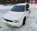 Белый Фольксваген Гольф, объемом двигателя 1.4 л и пробегом 329 тыс. км за 2650 $, фото 6 на Automoto.ua