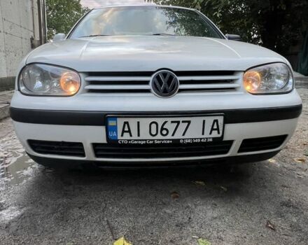 Белый Фольксваген Гольф, объемом двигателя 1.6 л и пробегом 301 тыс. км за 3500 $, фото 11 на Automoto.ua