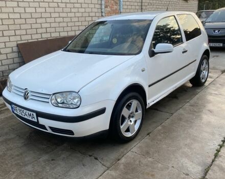 Білий Фольксваген Гольф, об'ємом двигуна 1.4 л та пробігом 326 тис. км за 3100 $, фото 4 на Automoto.ua