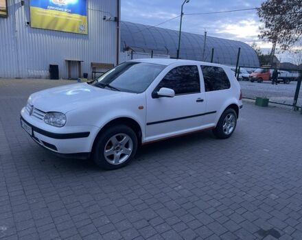 Белый Фольксваген Гольф, объемом двигателя 1.6 л и пробегом 320 тыс. км за 3250 $, фото 2 на Automoto.ua