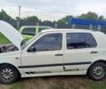 Белый Фольксваген Гольф, объемом двигателя 0 л и пробегом 220 тыс. км за 1700 $, фото 1 на Automoto.ua