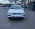 Белый Фольксваген Гольф, объемом двигателя 1.6 л и пробегом 320 тыс. км за 3250 $, фото 10 на Automoto.ua