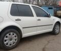 Белый Фольксваген Гольф, объемом двигателя 1.6 л и пробегом 298 тыс. км за 4200 $, фото 4 на Automoto.ua