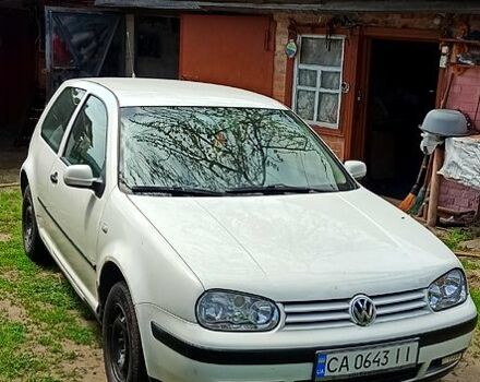 Білий Фольксваген Гольф, об'ємом двигуна 1.4 л та пробігом 300 тис. км за 2650 $, фото 2 на Automoto.ua